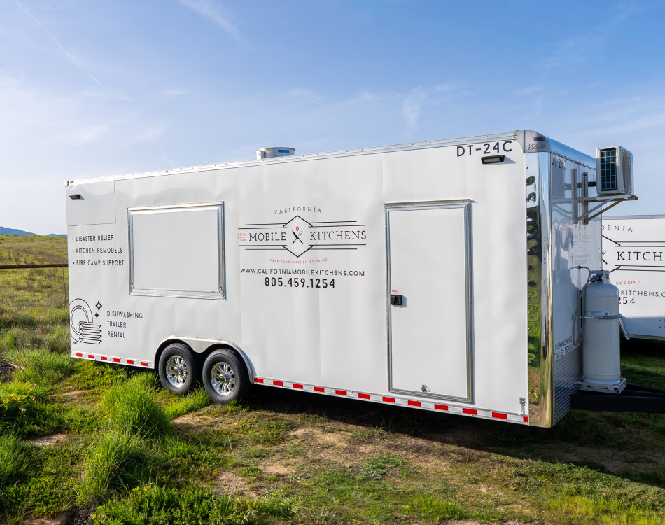 24 Foot Dishwashing Trailer Photo 1