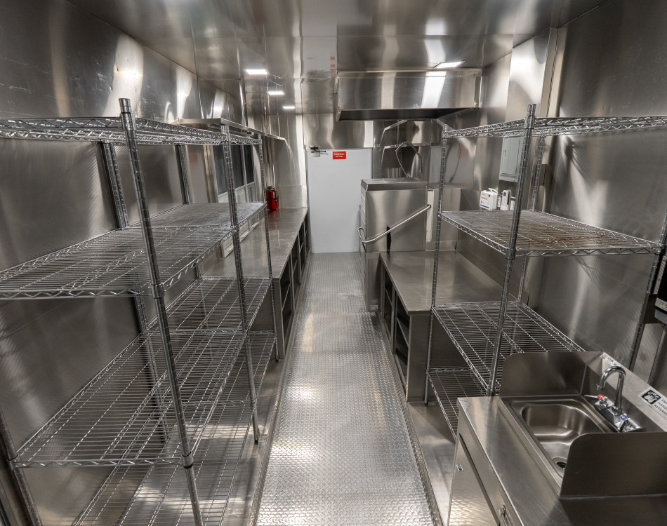 24 Foot Dishwashing Trailer Photo 3