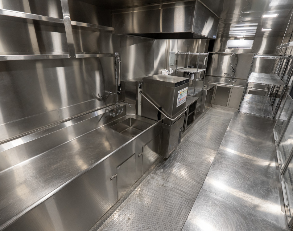 24 Foot Dishwashing Trailer Photo 6