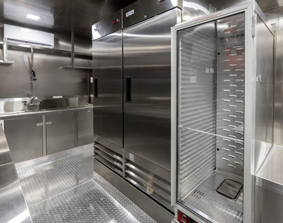 20 Foot Mobile Kitchen Trailer Photo 13