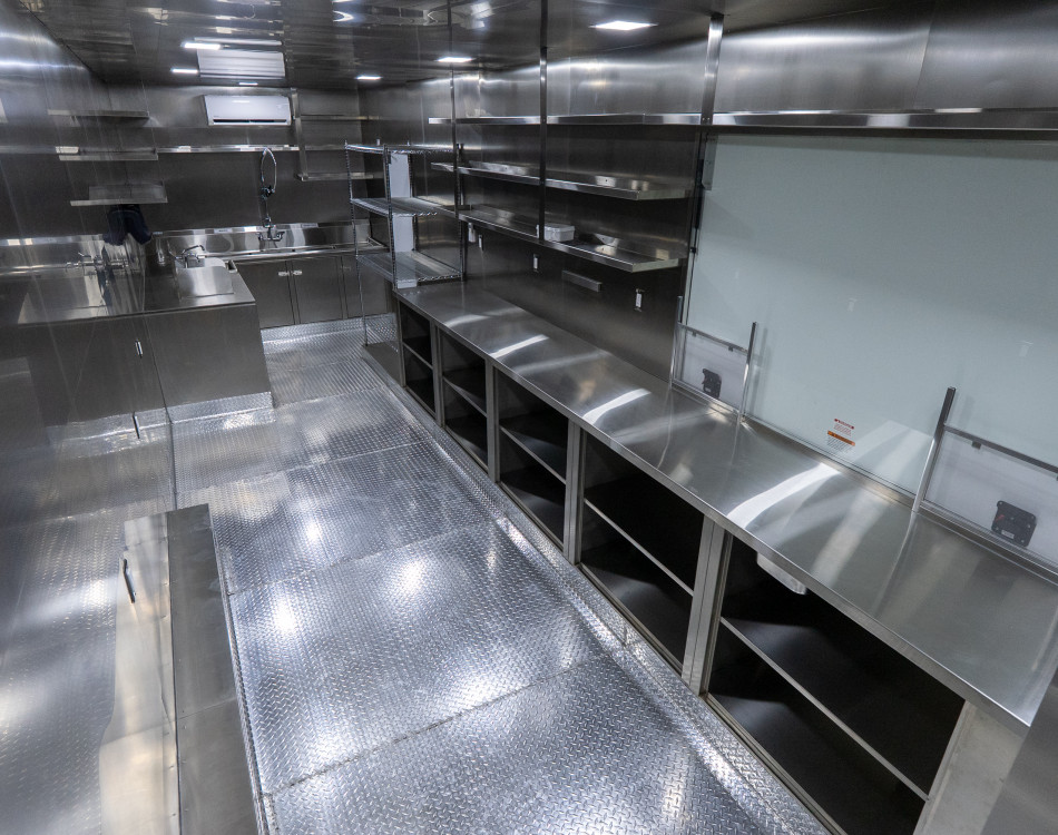 32 Foot Prep Kitchen Trailer Photo 14