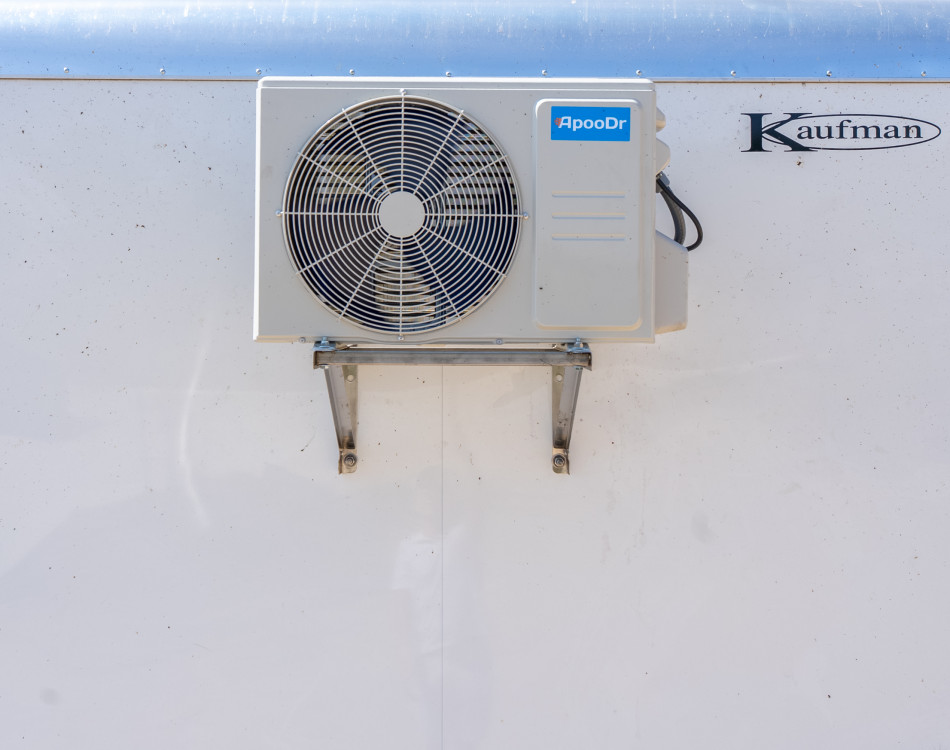 32 Foot Prep Kitchen Trailer Photo 4