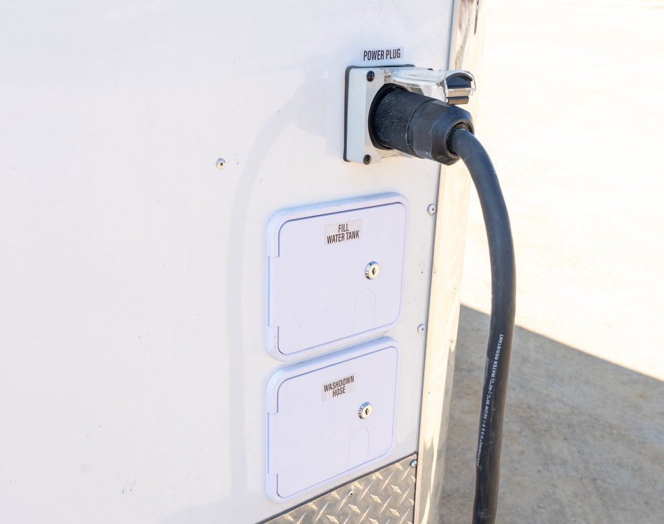 32 Foot Prep Kitchen Trailer Photo 7