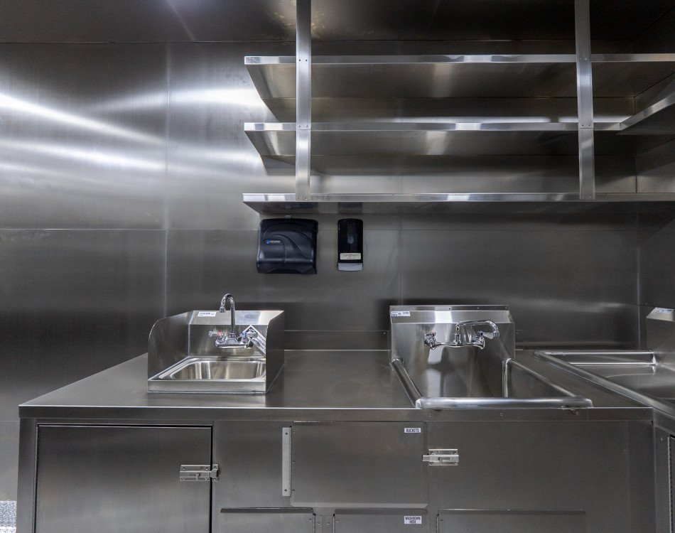 32 Foot Prep Kitchen Trailer Photo 10