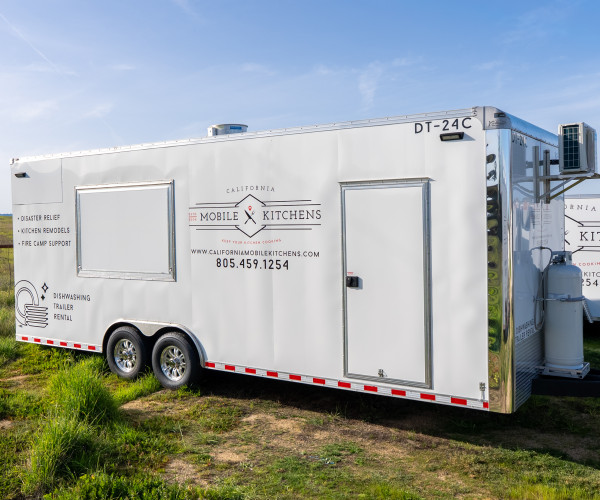 24 Foot Dishwashing Trailer